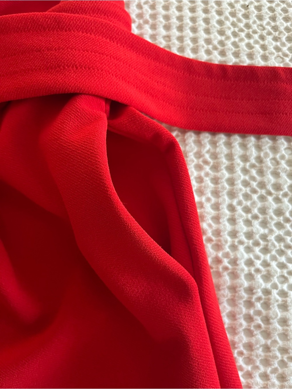 ANTHROPOLOGIE RED CATHY STRUCTURED JUMPSUIT SZ Medium - Picture 10 of 15